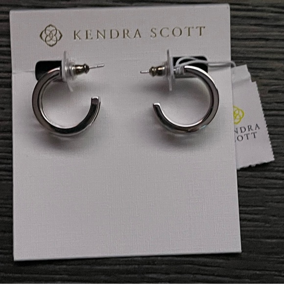 Kendra Scott Huggies Earrings NWT - Picture 4 of 5